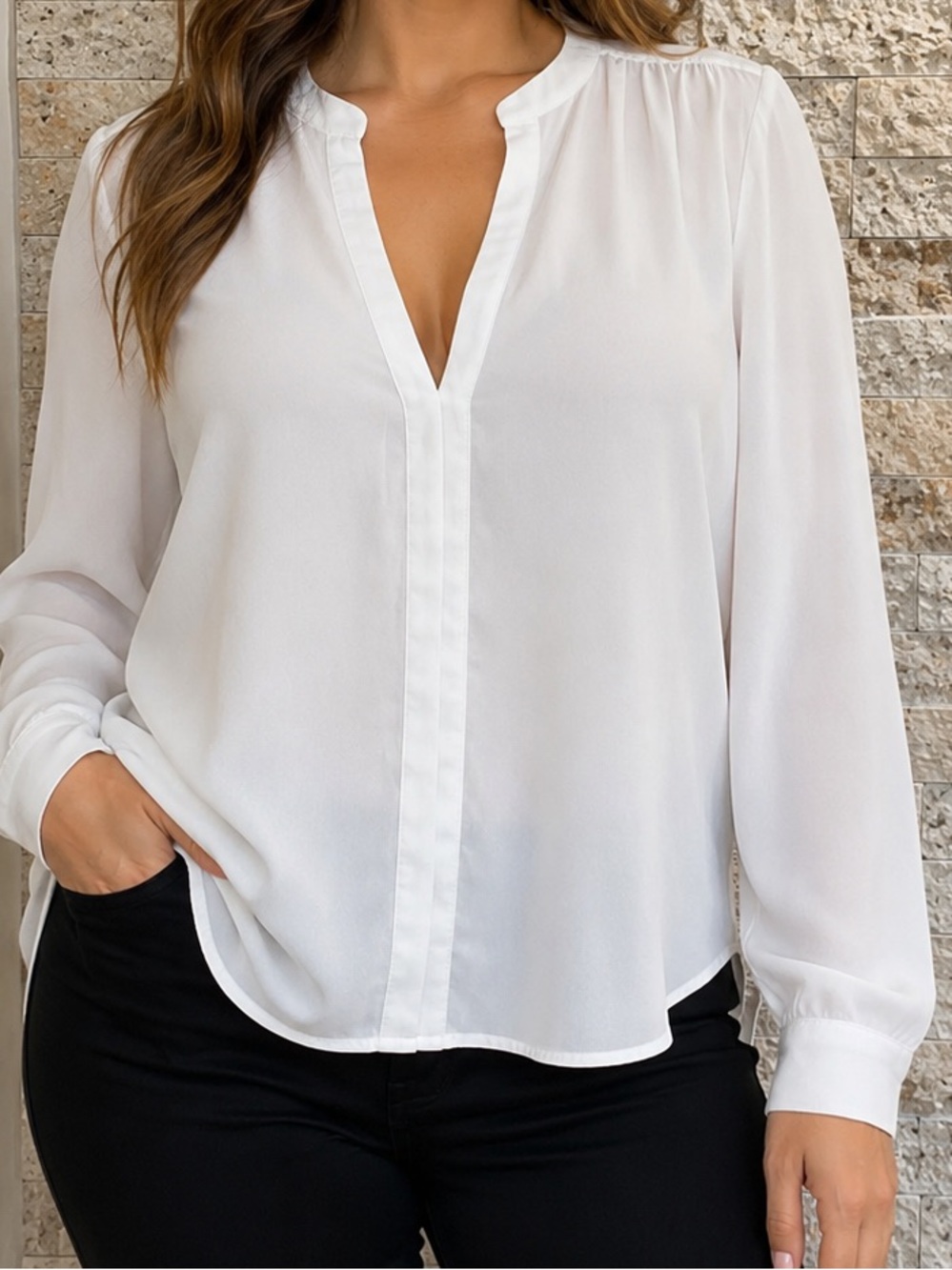 Guess White Split-Neck Long Sleeve Blouse M excellent condition